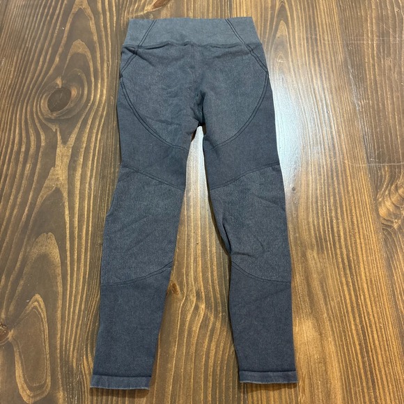OFFLINE by AERIE Womens Medium Leggings 🖤 Charcoal Gray High Rise Ribbed Yoga - Picture 2 of 5